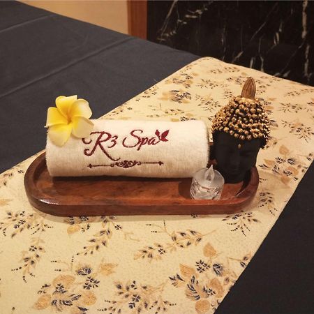 Country Inn & Suites By Radisson Jammu Exterior photo