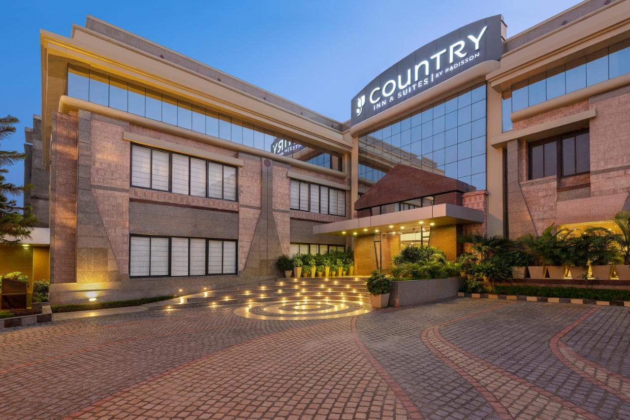 Country Inn & Suites By Radisson Jammu Exterior photo
