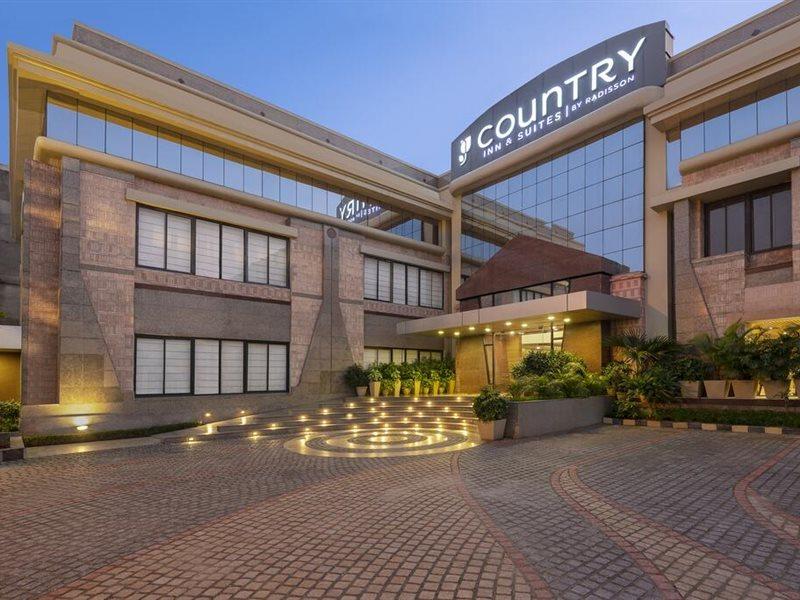Country Inn & Suites By Radisson Jammu Exterior photo