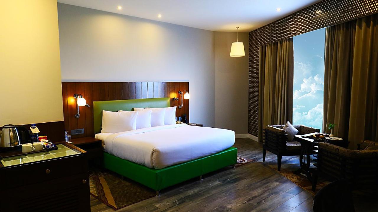Country Inn & Suites By Radisson Jammu Exterior photo