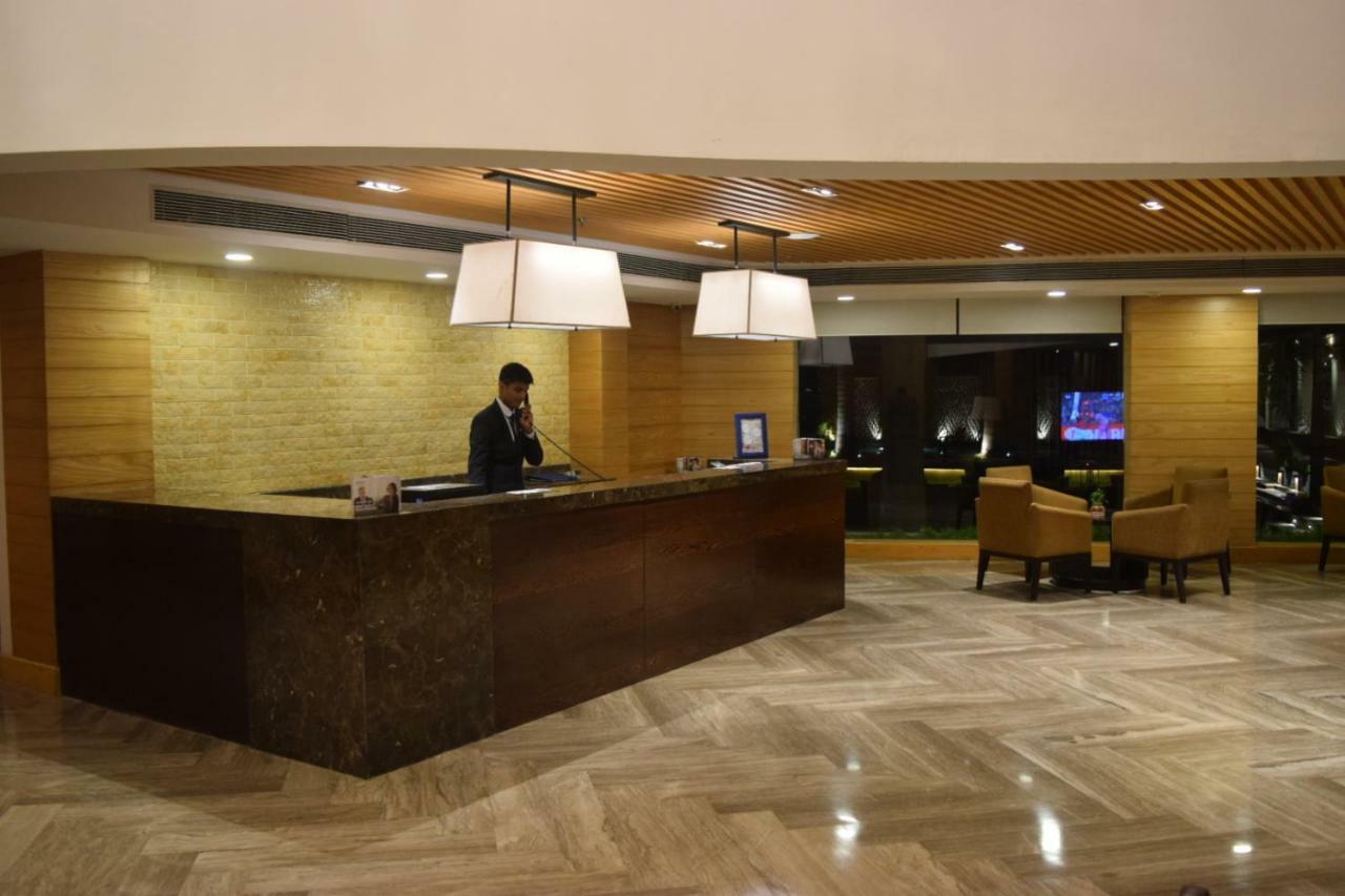 Country Inn & Suites By Radisson Jammu Exterior photo