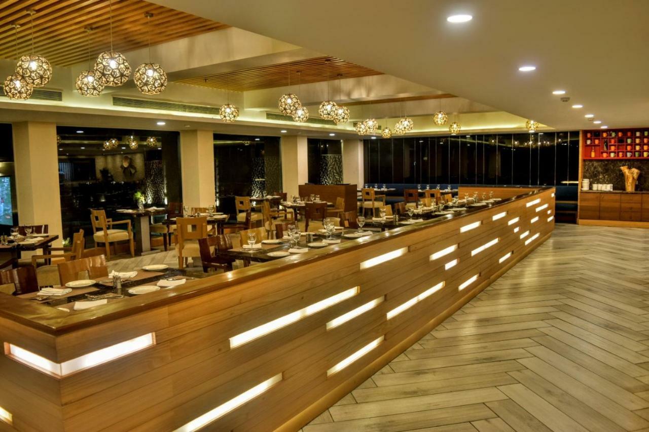 Country Inn & Suites By Radisson Jammu Exterior photo
